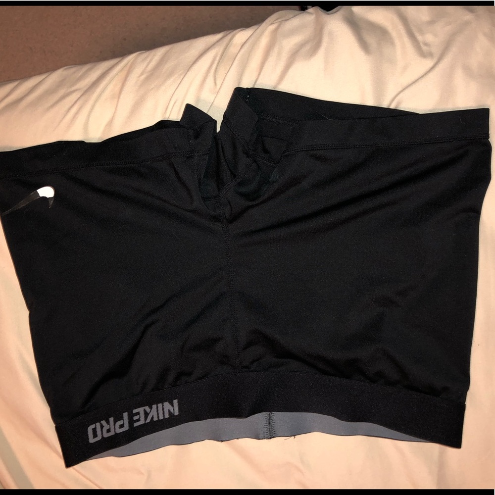 Black Nike pros